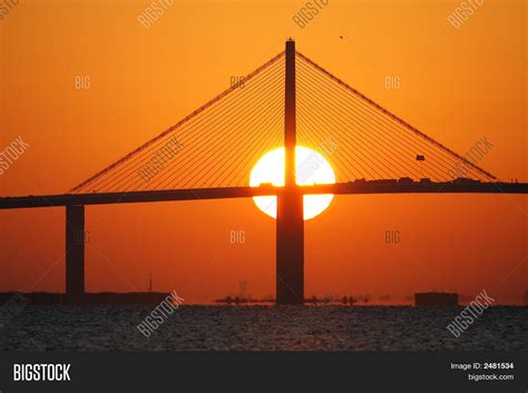 Sunrise Over Tampa Bay Image & Photo (Free Trial) | Bigstock