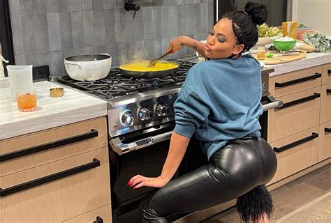 Ayesha Curry CLOWNED For Twerking While Cooking — See The Pics!