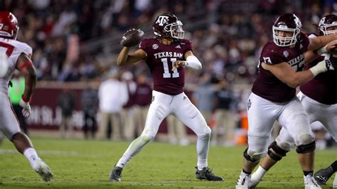 Game Notebook: Mond breaks A&M total offense record in impressive ...