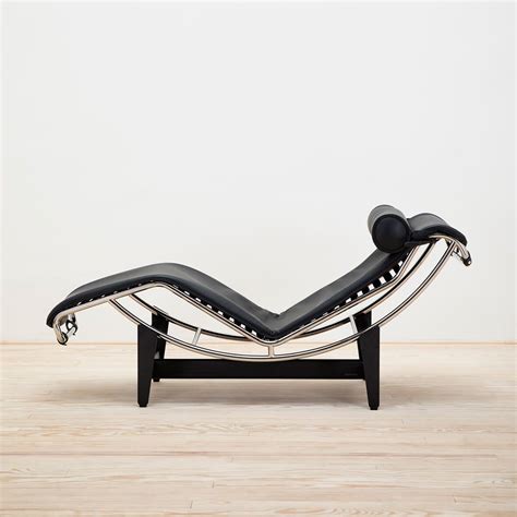 Chaise Longue LC4 Cassina leather - Online store Naharro furniture