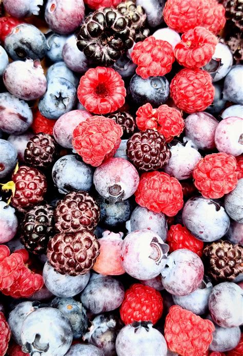 Low Carb Fruits - The Ultimate Guide