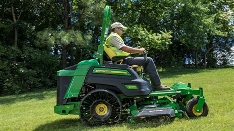 Commercial Mowers | ZTrak™ Z997R Diesel Zero-Turn Mowers | John Deere CA