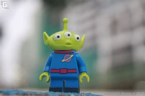 GeekMatic!: LEGO® Minifigure | Toy Story Alien