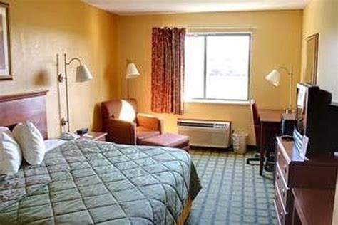 Pet Friendly Hotels in Decatur, IL - BringFido