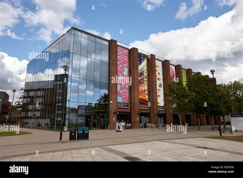 Aston university library hi-res stock photography and images - Alamy