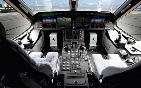 Embraer KC-390 Cockpit : r/aviation