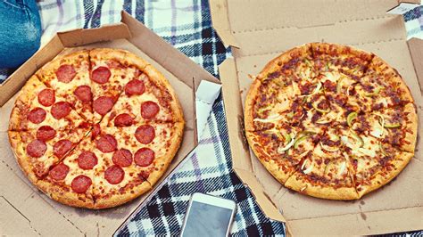 You Should Buy 2 Medium Pizzas As Opposed To A Large. Here's Why