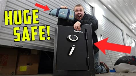Found 2 GIANT SAFES In $1,200 Storage Unit! BIG MONEY Storage Unit Finds! Massive Profits! - YouTube