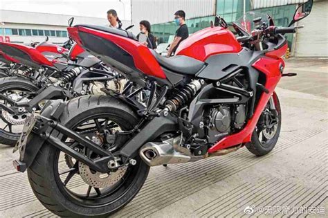 Benelli 600RR spied: New spy images reveal two variants of the upcoming ...