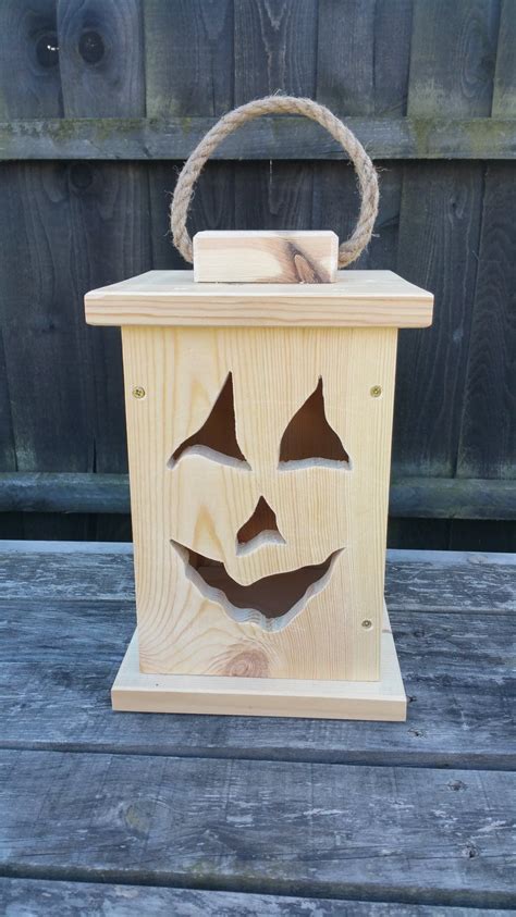 Halloween Lantern - DIY Wood Crafts