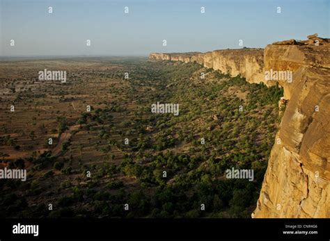 Bandiagara escarpment hi-res stock photography and images - Alamy