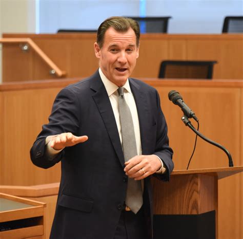 Rep. Tom Suozzi ’89 Discusses Midterm Election Results with Law Students