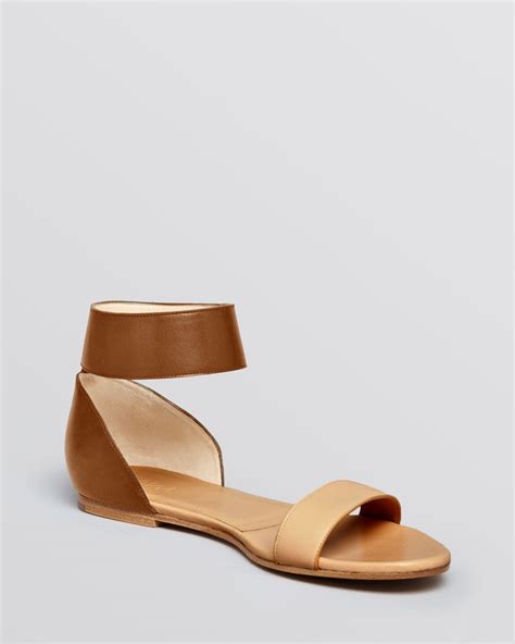 Chloé Flat Sandals Taffy Ankle Strap in Brown (Soft Apricot/Teak Brown ...