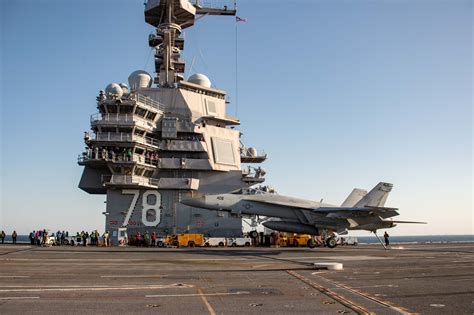 F-18E Rhino of Strike Fighter Squadron 87 (VFA-87) Golden Warriors ...