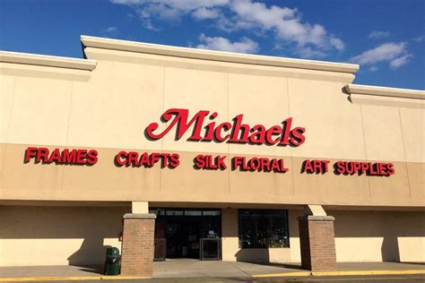 Michaels Crafts Deal for Updated, Smaller Corporate Headquarters in ...