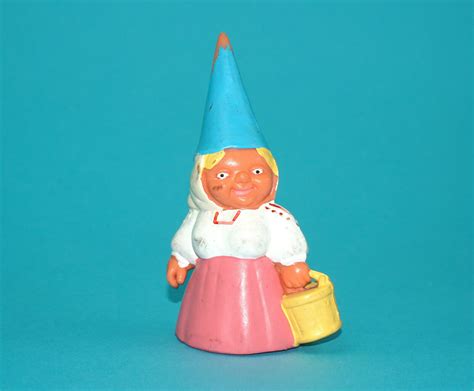 DAVID THE GNOME LISA w/ BASKET 1980s BRB STARTOYS - Boonsart shop