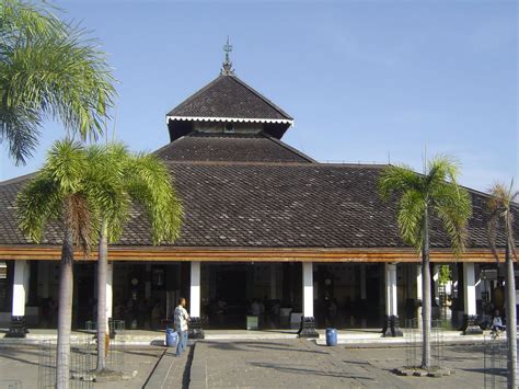 HISTORY: Masjid Demak, Indonesia