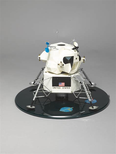 OFFICIAL CONTRACTOR LUNAR LANDER MODEL, ISSUED BY THE SPACECRAFT BUILDER GRUMMAN | Space ...