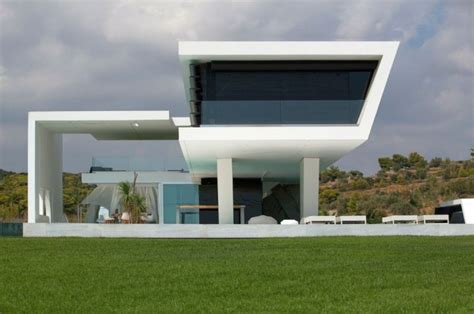 19 Futuristic House Plans That Are Actually Mind Blowing