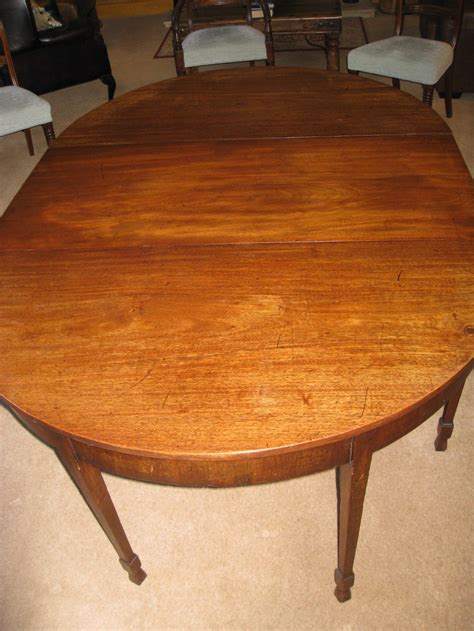 GEORGIAN MAHOGANY DINING TABLE - Antiques Atlas