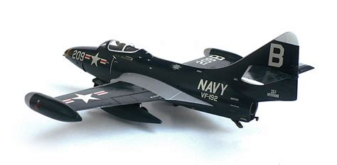 The Great Canadian Model Builders Web Page!: Grumman F9F- Panther