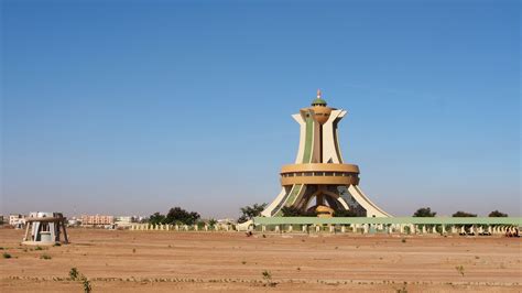 Ouagadougou - or just Ouaga, has some different cultural monuments: this memorial to the Martyrs ...