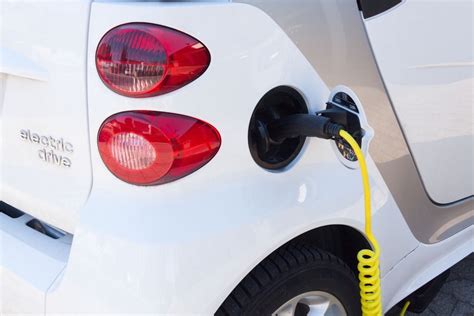 More electric car incentives needed, says AA - car and motoring news by CompleteCar.ie