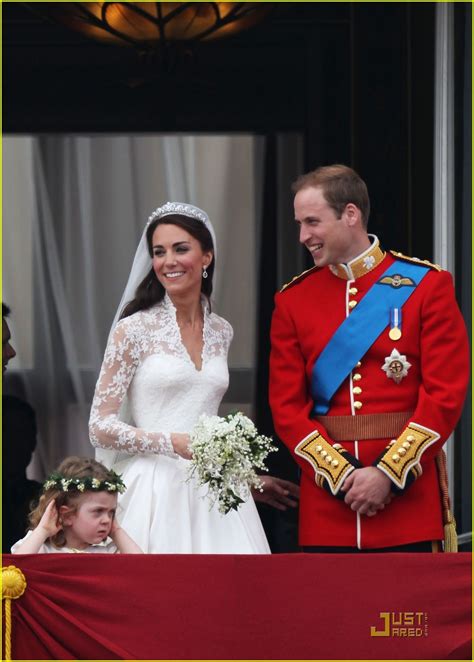 Kate Middleton & Prince William: Royal Wedding's First Kiss!: Photo ...