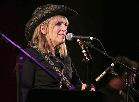 10 Best Lucinda Williams Songs of All Time - Singersroom.com