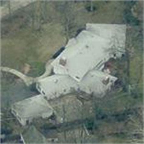 Phil Jackson's house (former) in Bannockburn, IL (Google Maps)