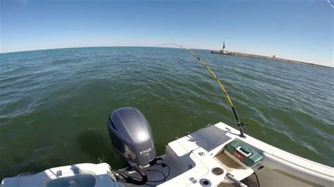 fishing-on-lake-michigan - Carefree Boat Club