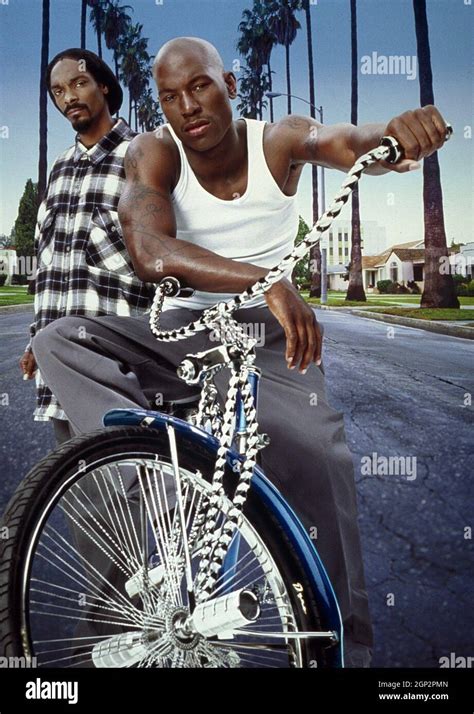 BABY BOY, from left: Snoop Dogg, Tyrese Gibson, 2001. © Columbia Pictures / Courtesy Everett ...