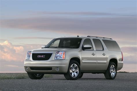 GMC Yukon XL III (GMT900) 2500 6.0 VVT V8 16V (352 Hp) Automatic 2007 ...