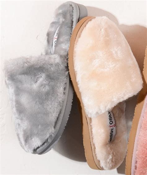 Slipper Comfort: The Top 8 Brands for Cozy Footwear