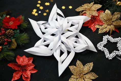 How to Make a 3D Paper Snowflake: 3 Simple Tutorials | Diy christmas ...