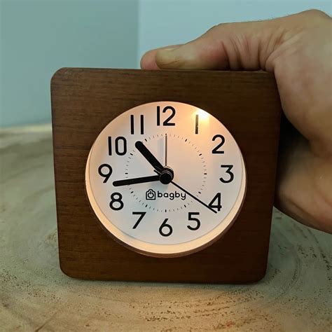 How To Set An Analog Alarm Clock | Storables