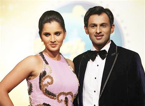 Sania backs hubby Shoaib in ugly spat with Tino Best - Rediff Cricket