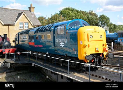 Class 55 deltic diesel locomotive hi-res stock photography and images - Alamy