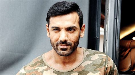 John Abraham Hairstyle