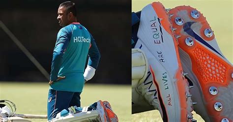 Khawaja won't wear political shoes in Test