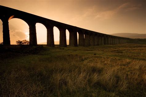 Ribblehead Viaduct Sunset | The Ribblehead Viaduct at sunset… | Flickr