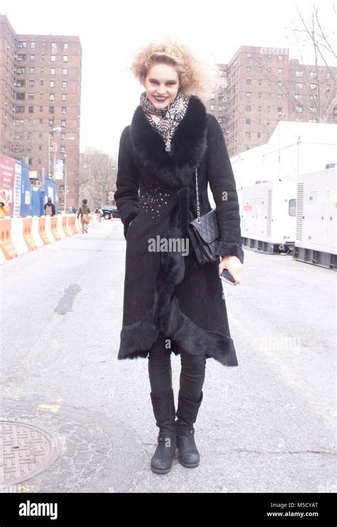 NYC Street Style Stock Photo - Alamy