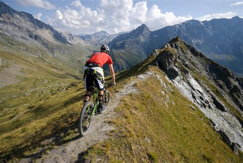 The 8 best cycling routes in France - Lonely Planet