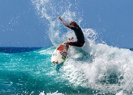 Surfing at Cronulla Beach | Rydges Cronulla Beachside