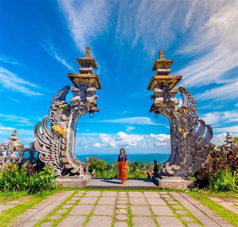 200以上 gate of heaven bali 186844-Gate of heaven bali fake