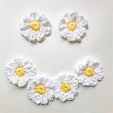 Free Pattern Friday: Crochet Daisy – Threadwinners