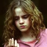 Twilight: Emma Watson Wants Robert Pattinson To Bog Off