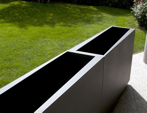 Divider Wall Custom Stainless Steel Planter - Couture Outdoor