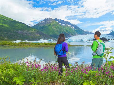 Guided Alaska Hiking Tours in Girdwood | Silvertip Lodge & Cabins