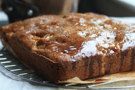 Molasses crumb cake recipe - Crosby's Molasses